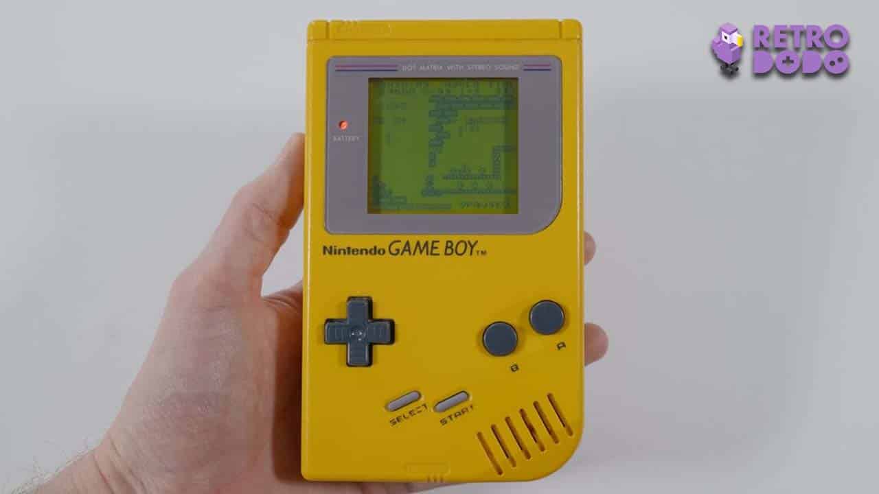 Rob's Grandma's Game Boy playing Tetris again